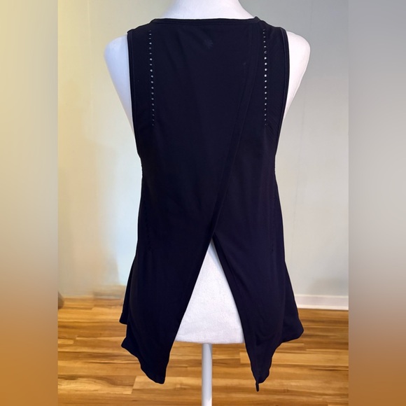 Athleta, Foothill Tank Top with Back Tie, Black, Size XS - Picture 4 of 8